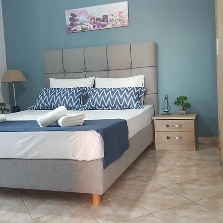 Rafaela Apartment *